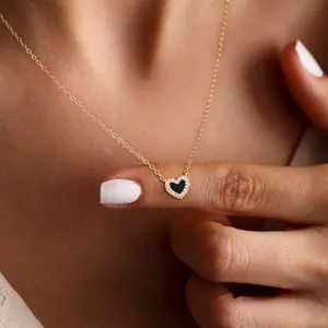 Dearmay Heart Necklace for Women, Dainty Love Heart Pendant Necklaces Small Cute Trendy Womens Charm Necklace Jewelry