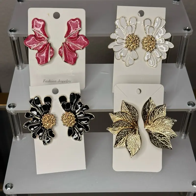 4 pairs high non tarnishable retro earrings