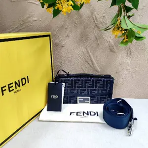 Pre-owned FENDI Canvas Shoulder Bags 7.8'' R9629 Shoulder Bag C14031714183 1016 T1 Chloe