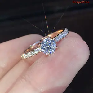 Women's Elegant Rhinestone Solitaire Ring, Trendy Fashion Jewelry for Daily Wear & Celebrations (Sports & Outdoor Fan Shop Gaming Accessory)