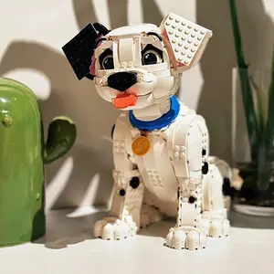 New 1722 Pieces Loyal Dog Assembled Building Blocks Set, Cute Pet Model Toy for Adults and Kids, Unisex Birthday Gift for Boys and Girls
