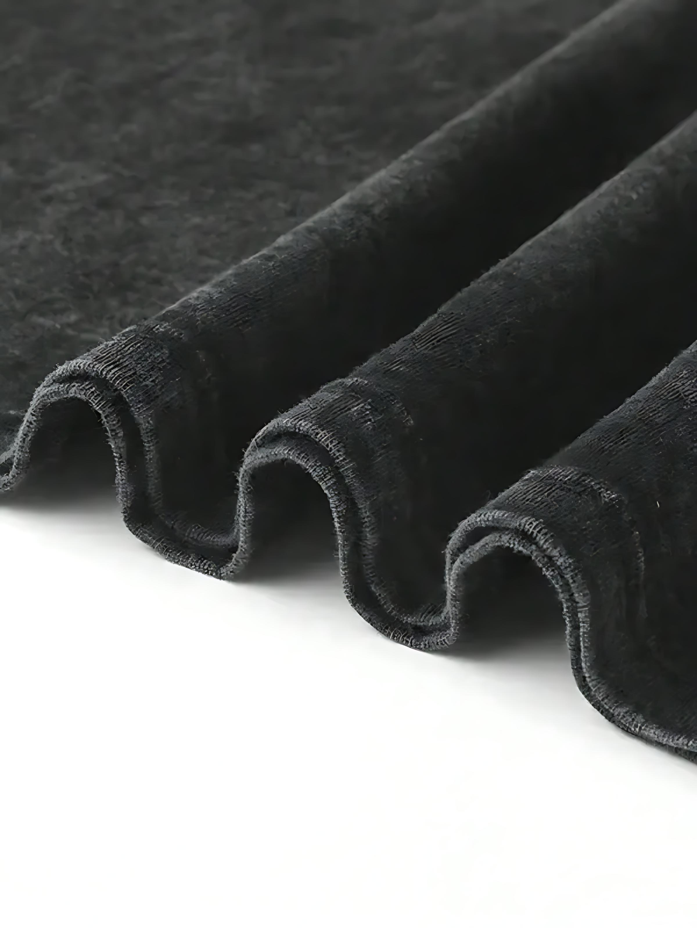 Men's Siah retro-style heavyweight T-shirt with vintage patterns printed on the front and back. Machine washable. Street style.