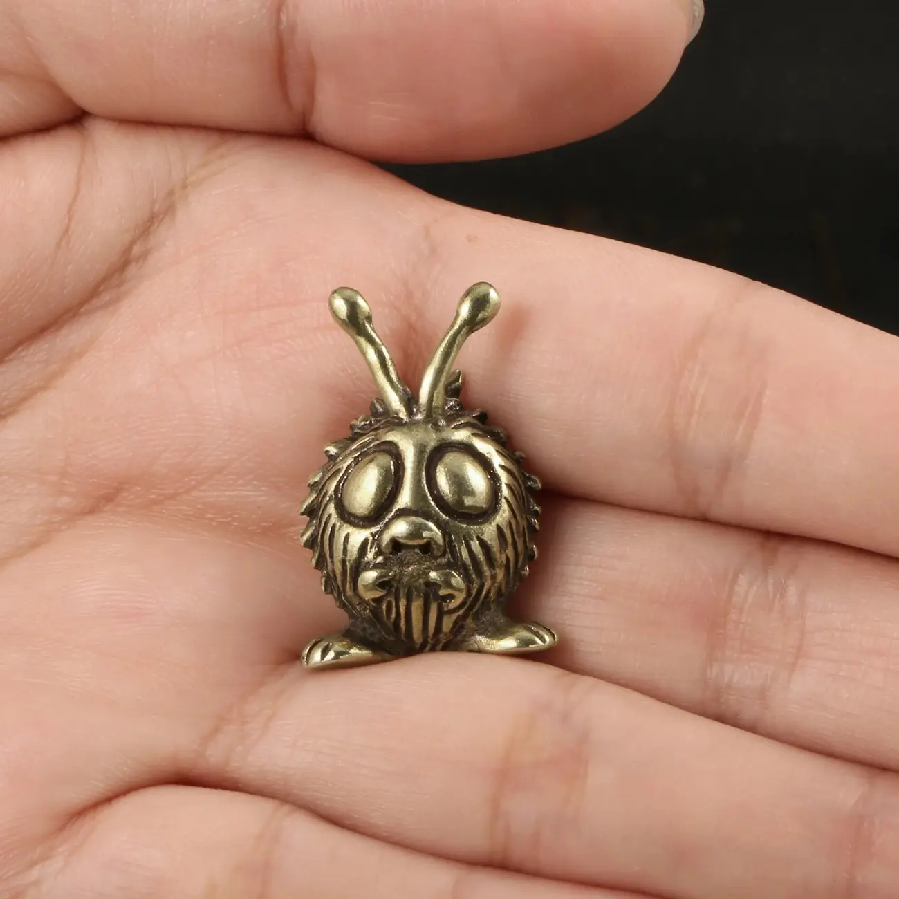 Cute Small Ball Brass Ornament Western Figurine Tea Pet, Collectible Decorative Craft Gift for Home and Table, Charming Car Pet for Tea Lovers, Home Decoration Collectible, Home Decor Statue Figurines, Decorative Ornaments
