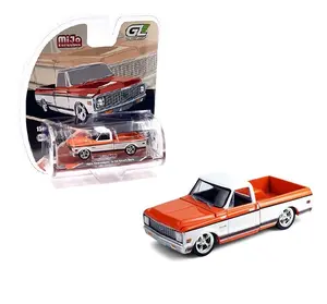Greenlight 1:64 1972 Chevrolet C-10 Short Bed Custom Orange and White Two Tone Diecasts Model Car 1352001-5C