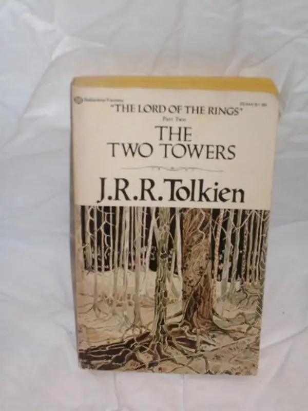 USED Book - The Two Towers by J.R.R. Tolkien (Unknown) - english