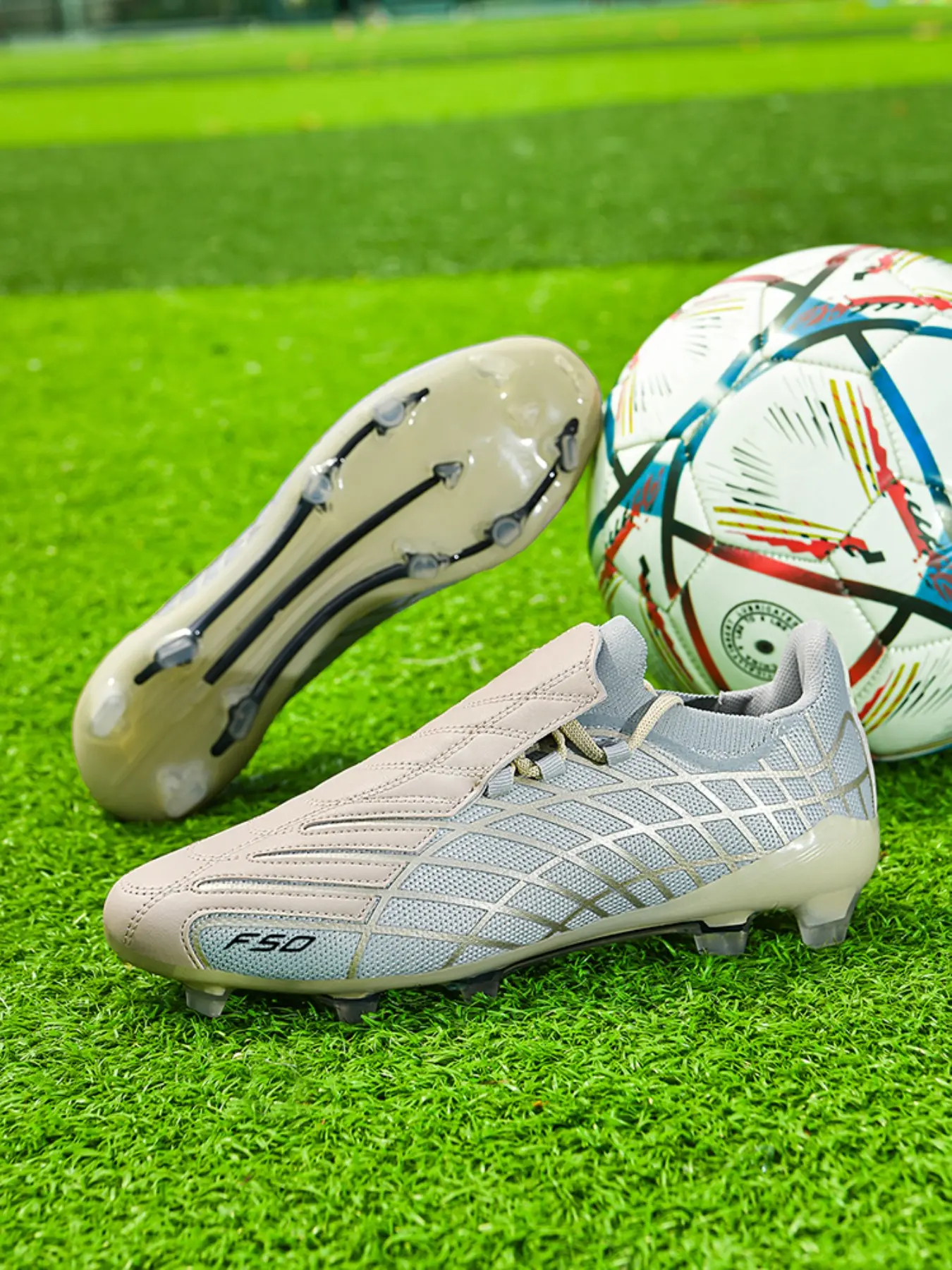 Football Shoes for Men and Women, Youth Student Long Spike Design, Competition Training, Comfortable, Strong Grip, Sporty Style, Sports Football Shoes, Football Boots, Soccer Shoes, Football Cleats