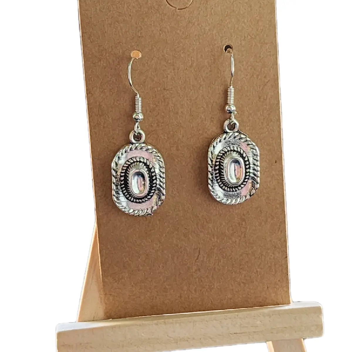 Western-Inspired Cowboy Hat Earrings Jewelry - Unisex, Lightweight, Comfortable, High-Quality Materials, Ear Hook Design, Fashionable Jewelry Accessories, Statement Earring for Rodeo Outfit Inspo