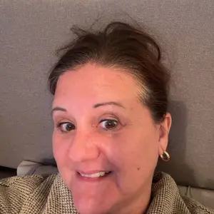 Product Review of CeraVe Sheer Tint Hydrating Mineral Sunscreen SPF 30 from B**e w**h a** **