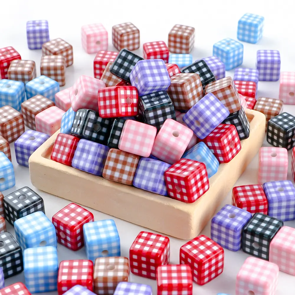 18pcs grid square beads, Bead assortment, Diy Mixed Beads, ideal for DIY keychain making, used for DIY jewelry, keychains, handicrafts, durable, lightweight jewelry accessories, DIY jewelry making