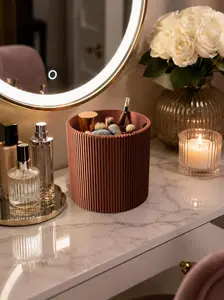 Modern Makeup Organizer – Rotating Vanity Storage