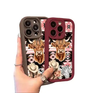 Featuring a Highland Cow with Western Boots Case for iPhone 17 Pro Max 16 16e 15 14 Plus 13 12 Mini 11 Air X XS Pattern Soft TPU Rubber Camera Protection Rugged Mobile Phone Cover Gift 2D printing