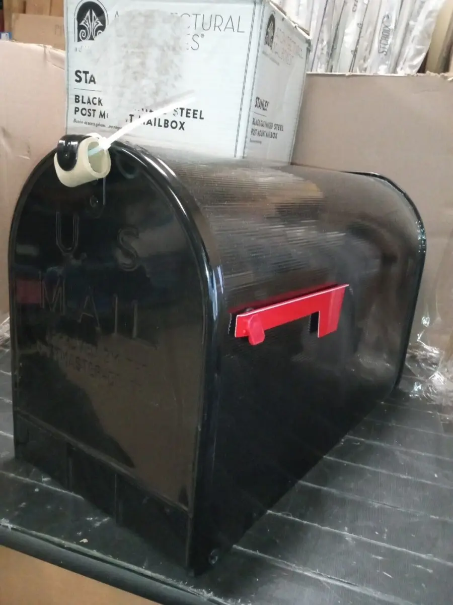 Black T3 Rural Mailbox