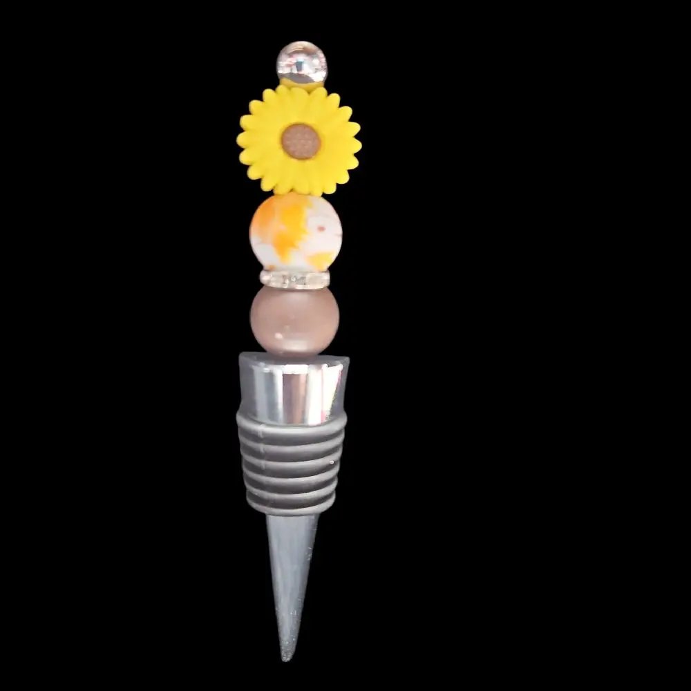 Sunflower Wine Stopper with Beaded Design and Silver Base for Elegant Wine Preservation