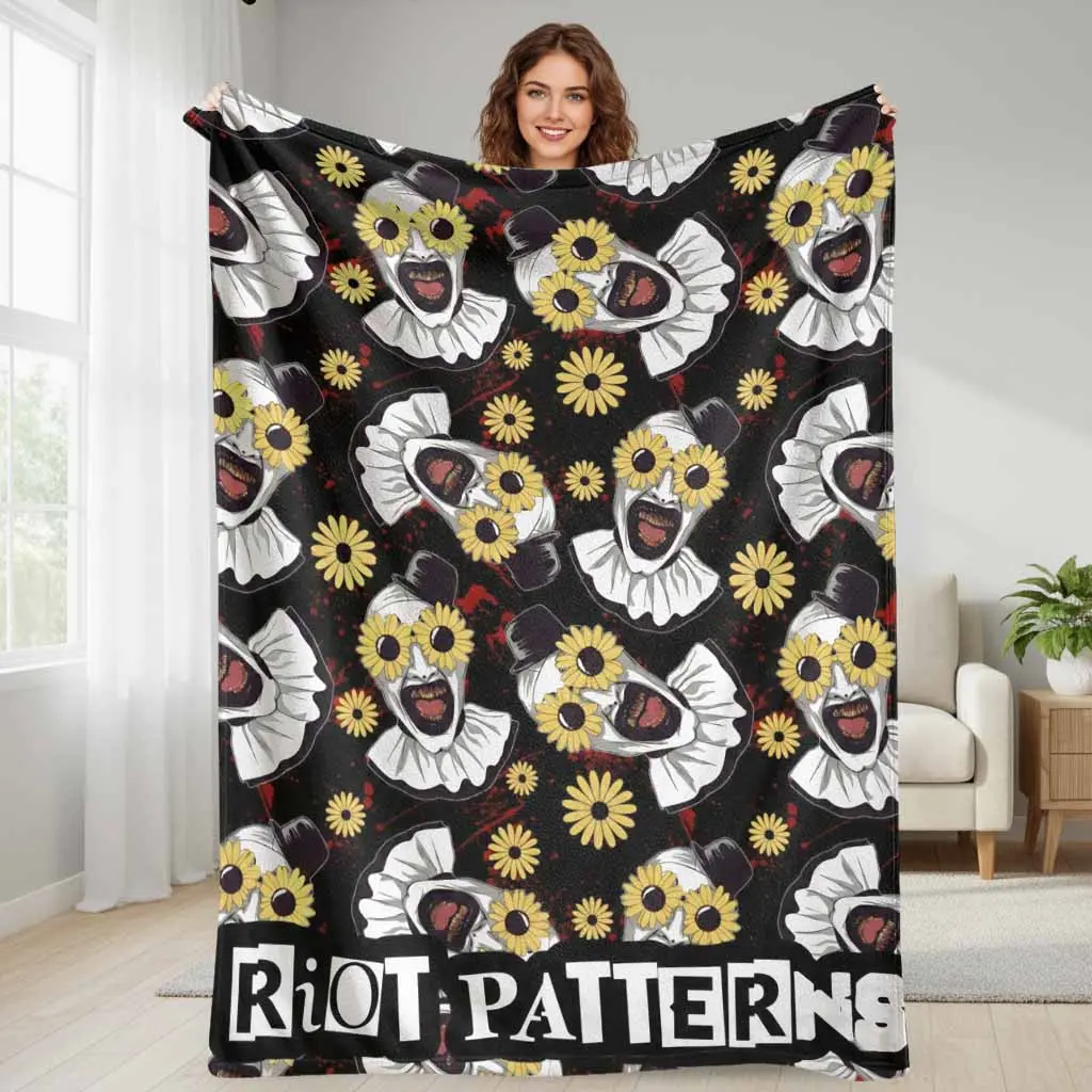 Cozy Aesthetic Fluffy Flannel Throw Blanket - Wrinkle-Resistant, Soft, Breathable, Durable, Lightweight, Terrifier Clown Faces & Daisy Flower Pattern, 30*40 inches, Machine Washable, Ideal for Home Decor, Sofa Gifting