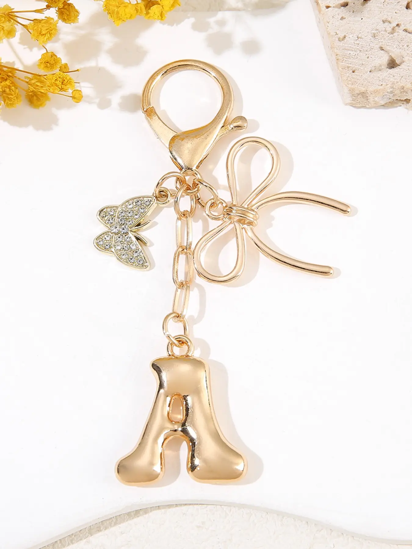 New Fashion Butterfly Keychain, 26 Letter Key Ring for Women, Wallet Backpack Handbag Accessory, Car Key Holder, Keychain Jewelry, Trendy Cute Keychain, Keychain For Bags, Keychain For Car Keys