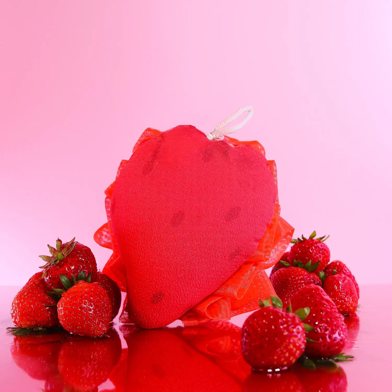 Strawberry Shortcake x Glamlite Loofah Bath Loofah Shower Puff Bath Essentials