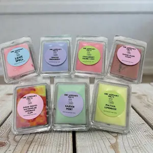 Clamshell wax melts
