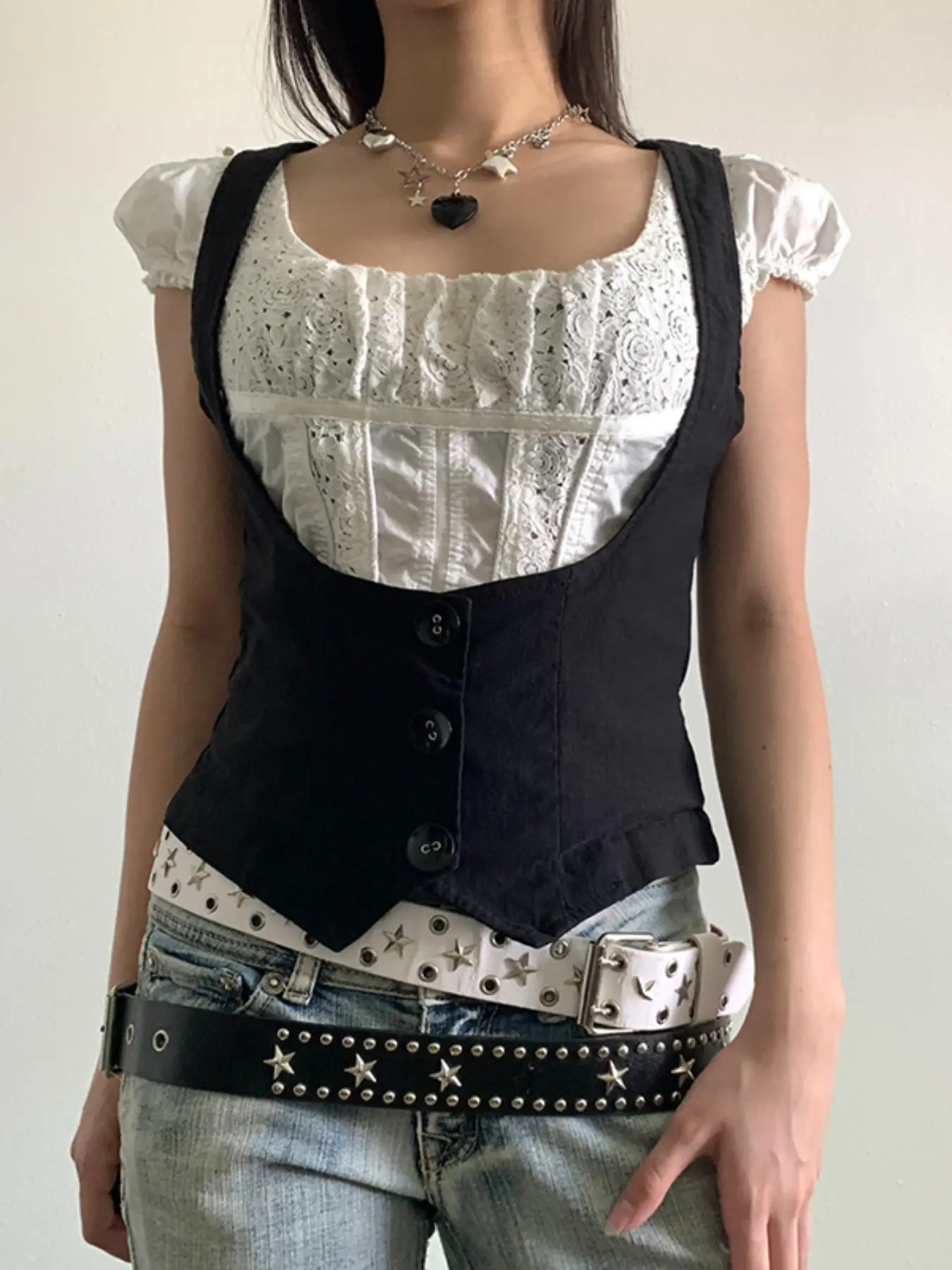 Women's Vintage Button Front Crop Jersey Soft Vest Top, Punk Retro Sleeveless Top for Daily Outdoor Wear, Femboy Sissy Goth Outfit, Chic Casual Women's Tops for Summer Spring Fall Y2k Womenswear, Medium