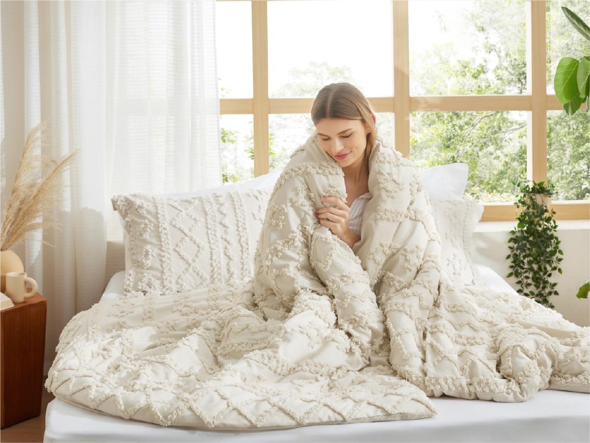 Bedsure Tufted Boho Decorative Bedding Set Comforter Boho Bed Set, GentleSoft 3 Pieces Farmhouse Shabby Chic Embroidery Bedding, Soft Jacquard Comforter for All Seasons