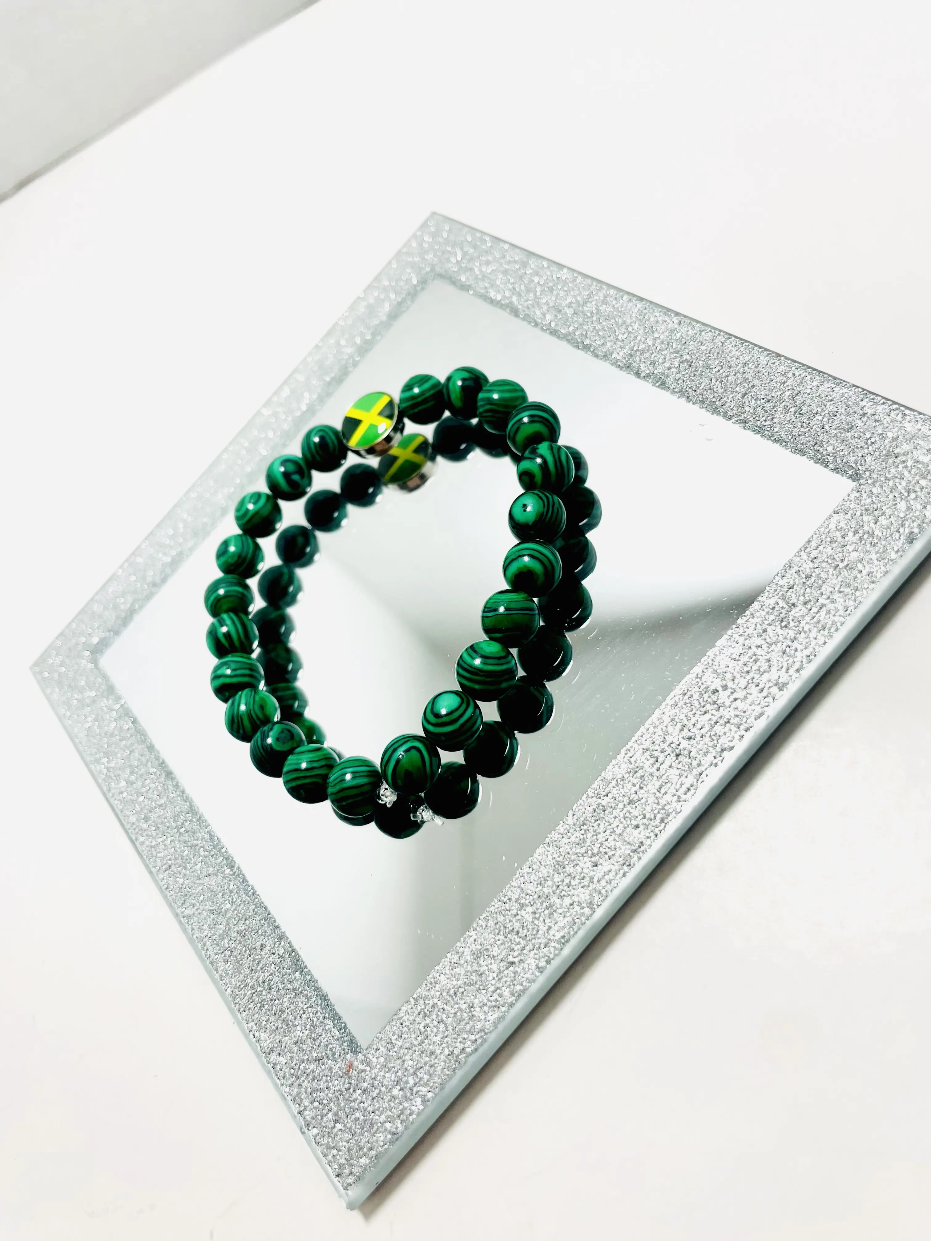 8mm Jamaican Flag Malachite Bracelet – Handmade by Mad Mellow