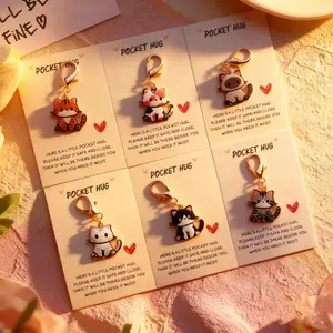 6pcs Pocket Hug Cat Keychain, Heart Design Keychain, Inspirational Gift for Friends, Thoughtful Gift for Loved Ones, Encouraging Gifts, Suitable for Friends and Family, and Appropriate for Various Holidays