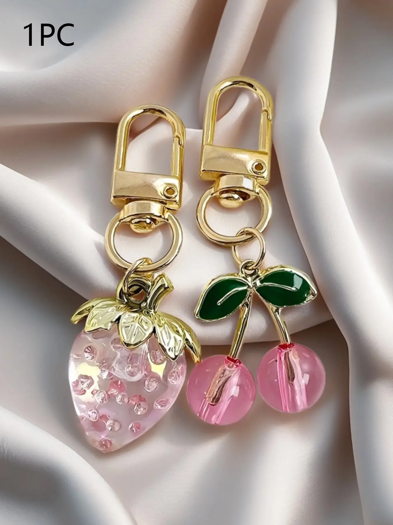 Strawberry and cherry combination keychain, transparent epoxy fruit pendant, gold buckle bag pendant, gold buckle is small, exquisite and cute, fresh cherry strawberry keychain pendant   bag car pendant, Fashionable Alloy Keychain