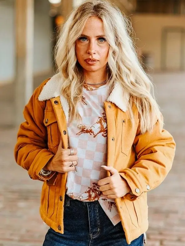 Women's Camel Puffer Coats, Western Style Semi-Cropped Jacket in Heavyweight Quilted Canvas with a Sherpa Lined Collared Neck, Puffed, Casual Wear, Tops, Fashion, Buildable Layer