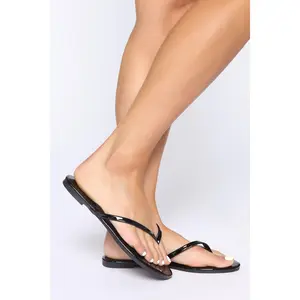 Summer Glow Flat Sandal - Black