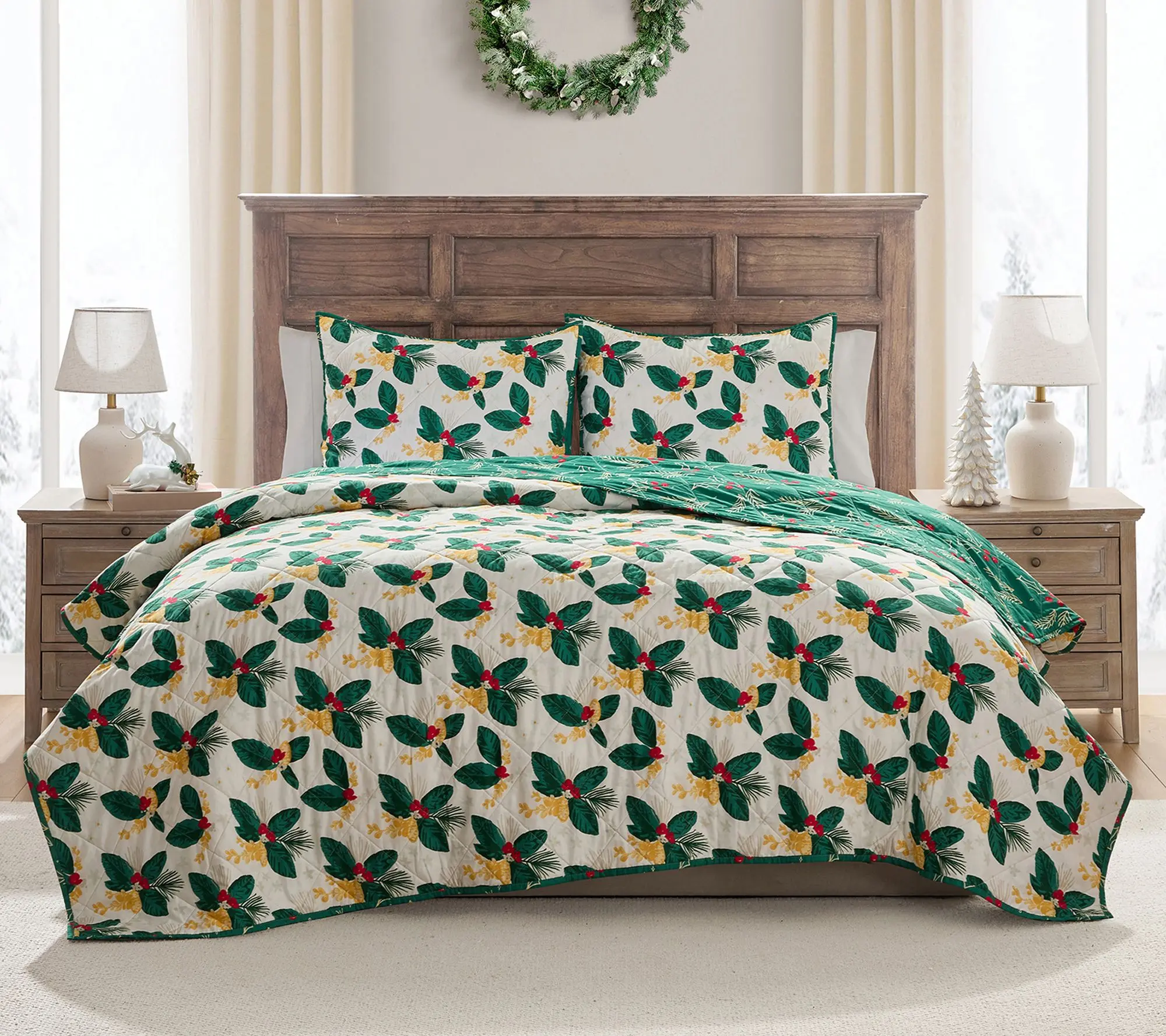 Hallmark Green Poinsettia 3-pc Holiday Quilt Set, King