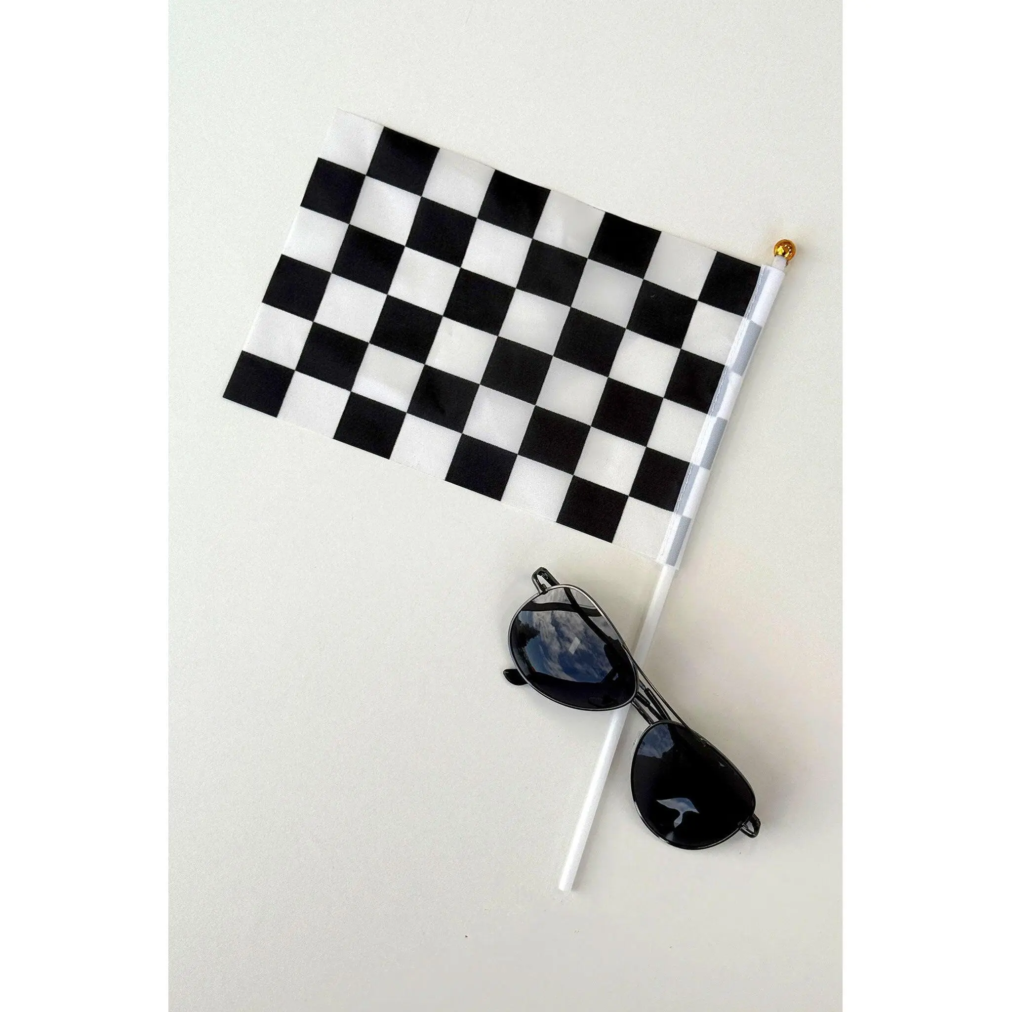 Women's Race Theme Costume Accessories, 2-Piece Holiday Kit with a Checkered Flag & Aviator Sunglasses for a Party Outfit, Costume Ideas, Accessories Set, Sporty Chic, Halloween Kit, Race Car Costume, Includes Sunglasses