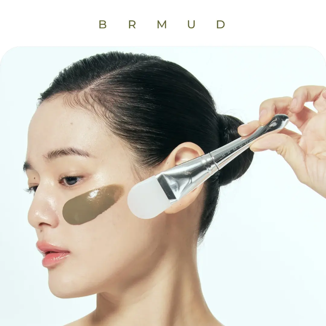 [Official Shop] BRMUD Silicone Face Brush - Self Care Tool for Skincare, Gentle Care, Even Spread, Made to Pair with Mud Masks at Home