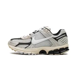 Nike Zoom Vomero 5 "Supersonic" FN7649 110