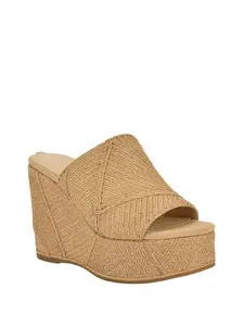 GUESS Unisex Evenz Raffia Platform Wedges