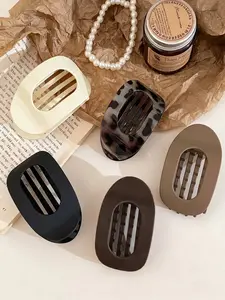 Elegant duckbill style hair clip, fashionable and simple women's flat circular clamp, with a relaxed and sturdy design, suitable for daily wear, vacation and dating occasions, and also a surprising and exquisite small gift., Barrettes Hair Clips