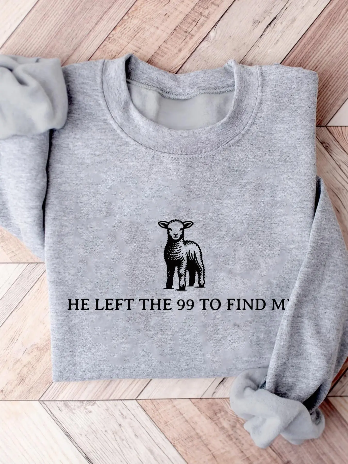 Women's Letter & Sheep Print Crew Neck Sweatshirt, Casual Long Sleeve Pullover for Fall & Winter, Women's Clothes for Daily Wear