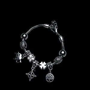 Buena Suerte witch knot bracelet