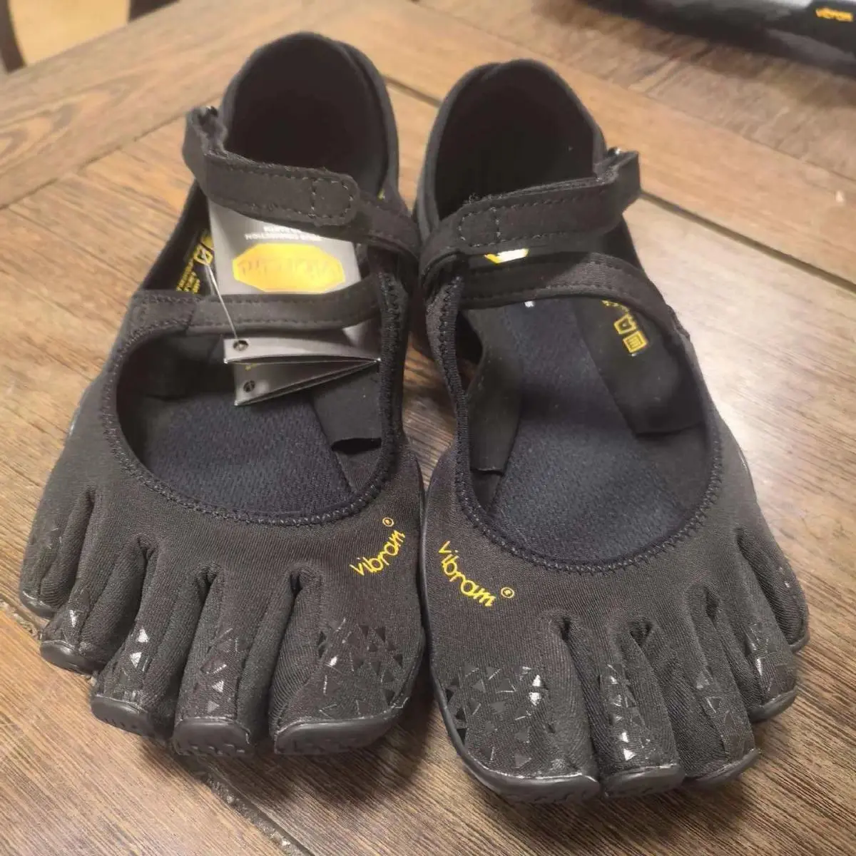Women's outdoor five-finger shoes, Fivefingers Pilates indoor yoga dance shoes with separate toes