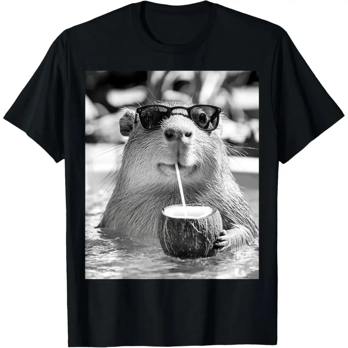 Women's Soft Cotton Streetwear T-Shirt, Oversized Capybara Selfie Animals Graphic for Casual Athletic & Biker Looks, Ribbed, Shortsleeve