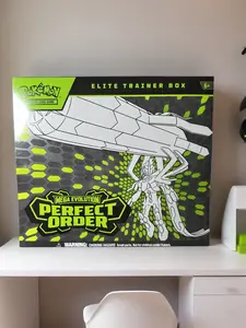 Pokémon Mega Evolution Perfect Order Elite Trainer Box (9 booster packs + promo card and Accessories)