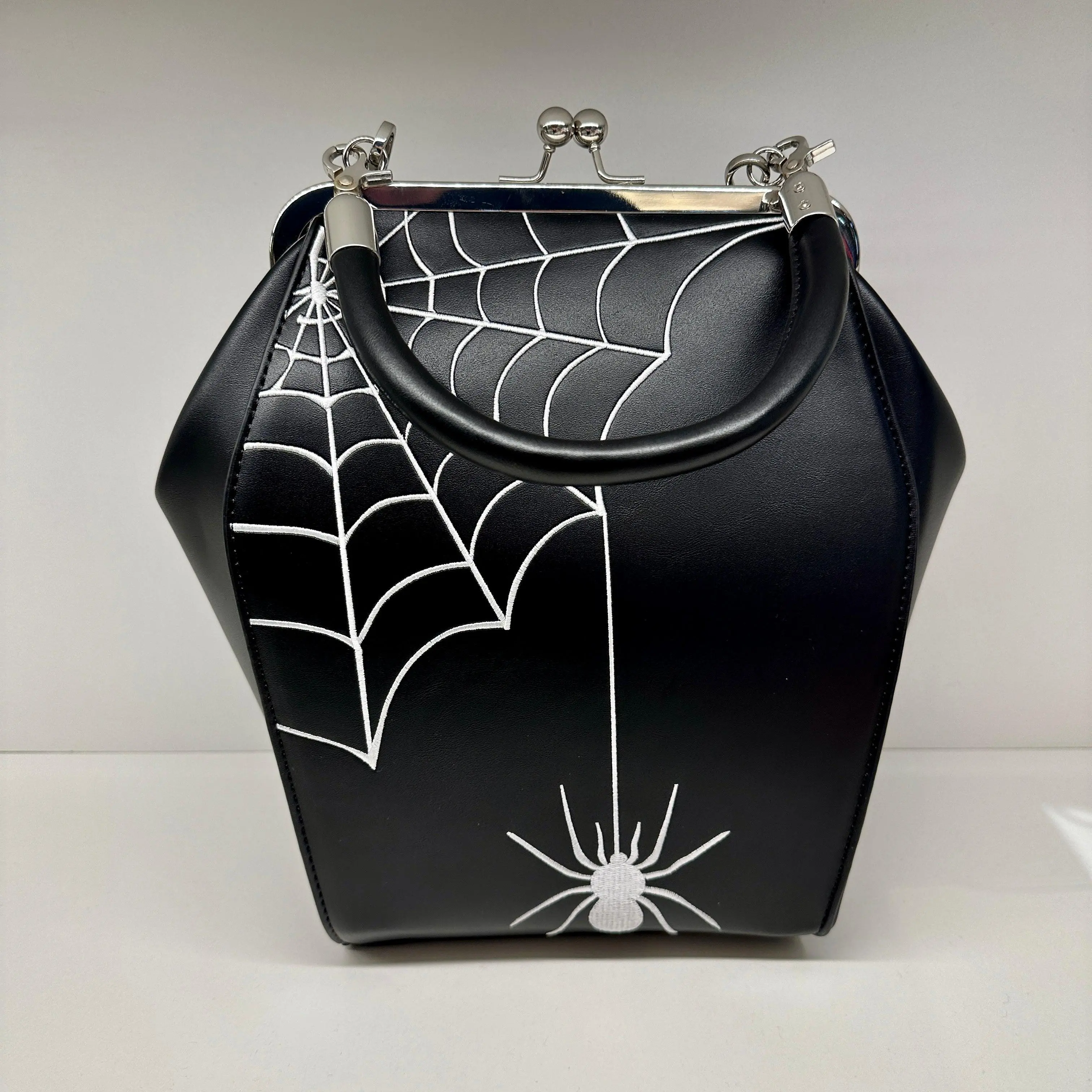 Kelly Coffin Spiderweb kisslock bag