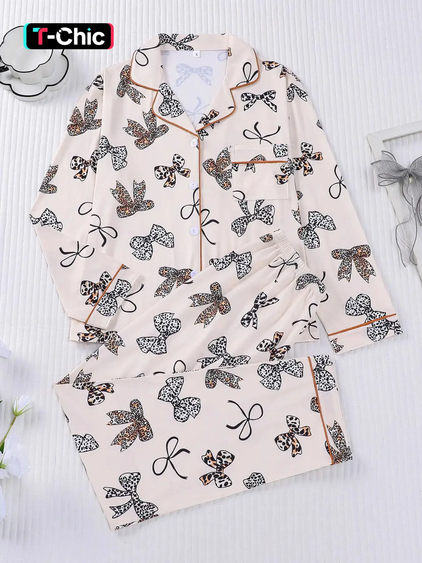 2-piece full body leopard print bow pattern knit long sleeved pants top with small pockets and elastic waistband suitable for all seasons of home, casual wear, home wear, loungewear, pajamas Button Pajama