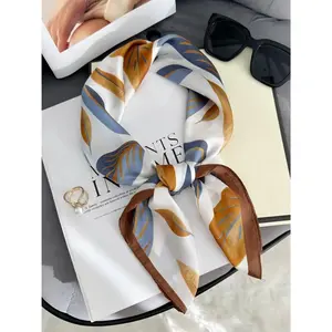 Fashionable 27.6 Inch Square Scarf with Plant Print, New Multi-Functional Headscarf, Women’s Accessories for Spring and All Seasons