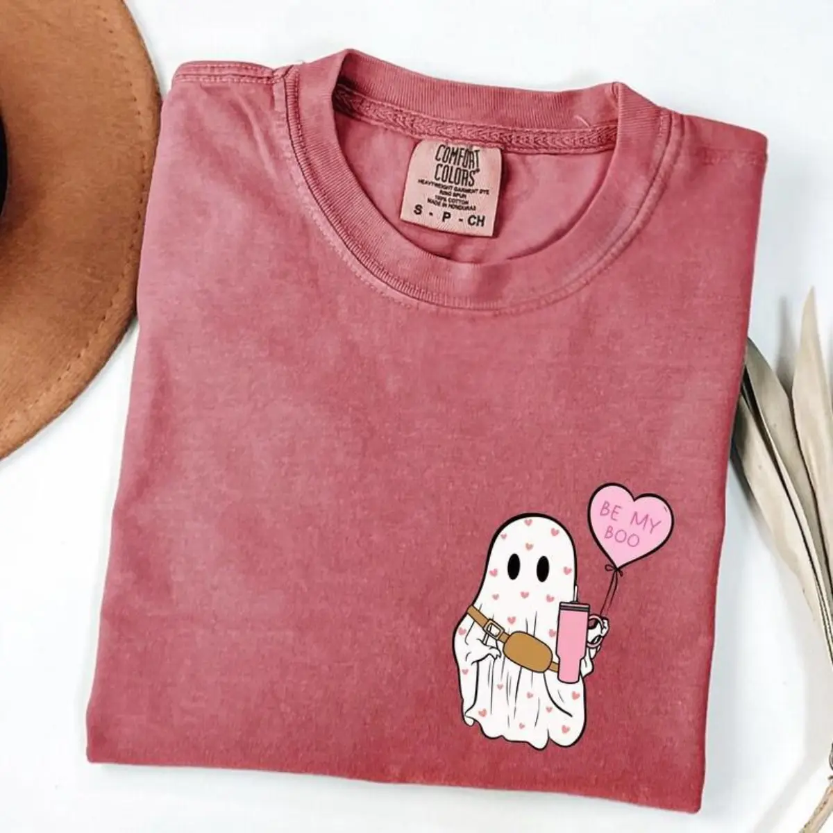 Be My Boo Ghost T-Shirt Comfort Colors Crimson Rose Pink Shirt Cute Pocket Ghost Heart Balloon Graphic Tee Valentine's Day Spooky Season Top Aesthetic Gift