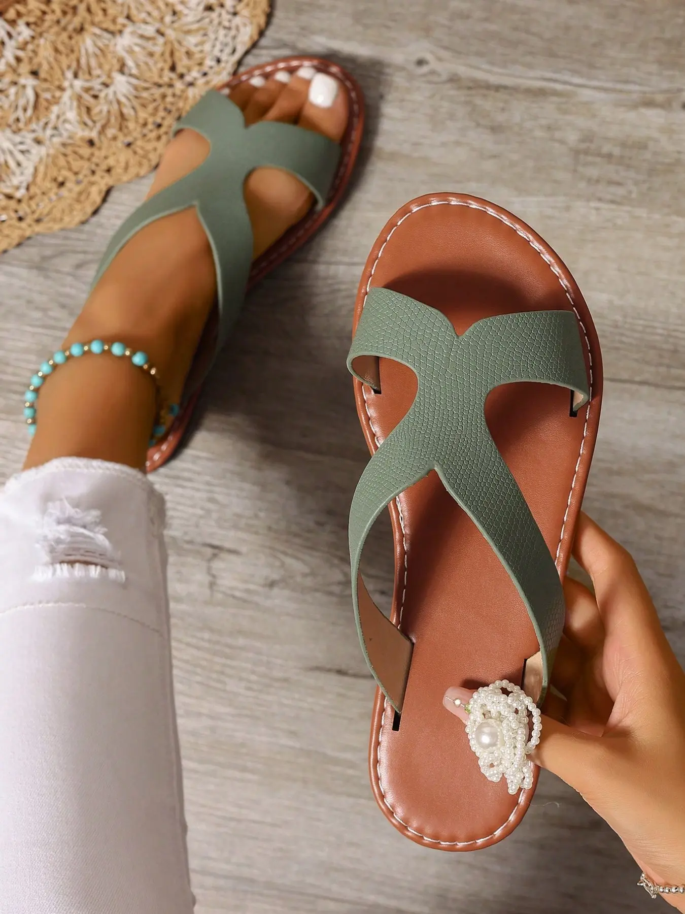Women's Fashion Flat Sandals, Comfortable Leather Slippers, Summer Trendy Shoes, Easy to Match Casual, Durable Craftsmanship, Soft Material, All-Day Comfort
