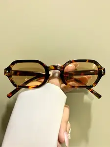 Simple Retro Polygonal Glasses, Small Frame Fashionable Casual Decorative Eyewear for Men and Women, Trendy Casual Frames