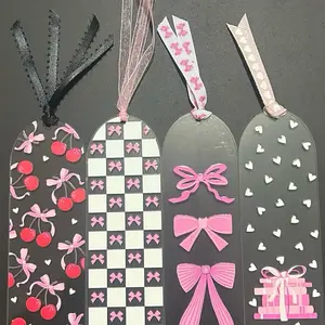 Pink/bow Bookmarks