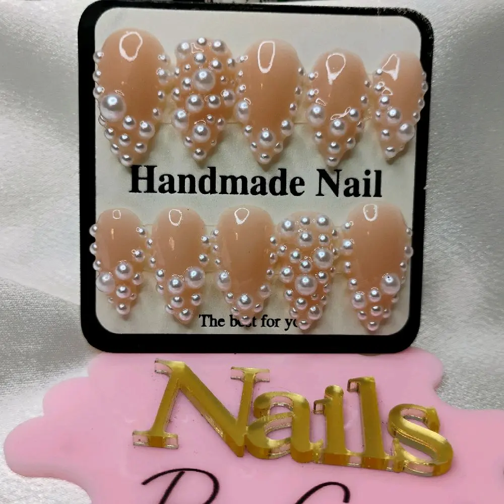 Stiletto nails