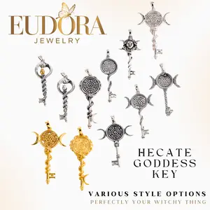 925 Sterling Silver Triple Moon Hecate Wheel Necklace, Vintage Snake-Shaped Moon Pendant, Unisex Witchcraft Jewelry, Personalized Gift