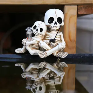 Halloween Fishing Skeleton Resin Craft, Transparent Fish Bag, Metal Skeleton Fish, Gothic Garden Decor, Detailed Halloween Ornament, Home Decor Ornaments