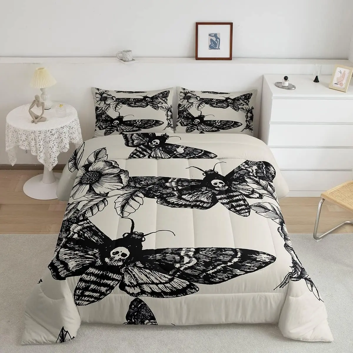 Feelyou Gothic Microfiber Bedding Set - King Size Black Cream Quilt Set with 3D Skull Graphic, Decorative Death Moth Flowers, Breathable Skeleton Duvet for Gothic Romantic, Horror Theme Styling, Gothic Romantic Duvets